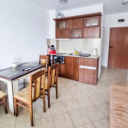 Apartament Studio Comfort Primorsko Mm Complex Zewnętrze zdjęcie