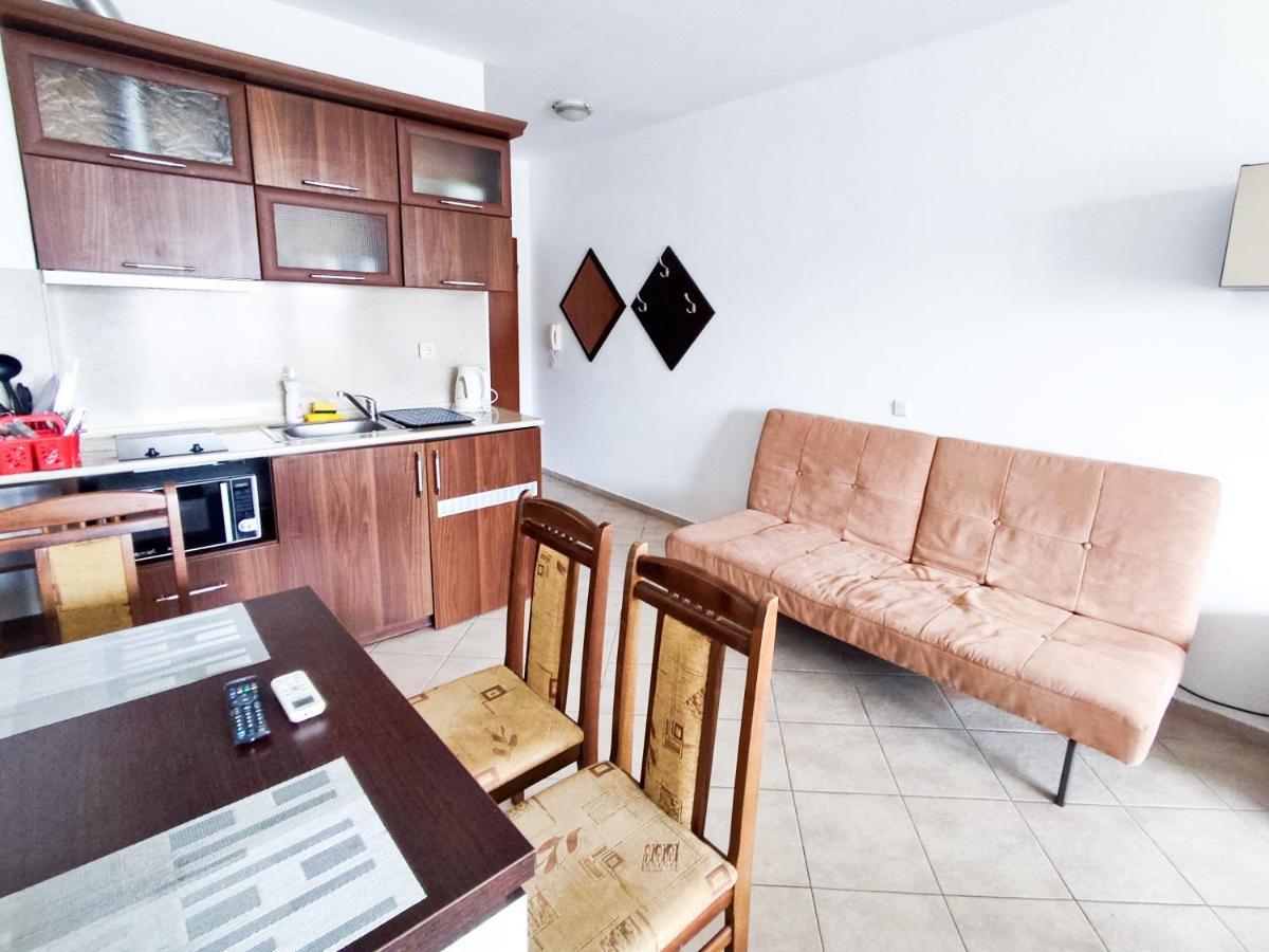 Apartament Studio Comfort Primorsko Mm Complex Zewnętrze zdjęcie